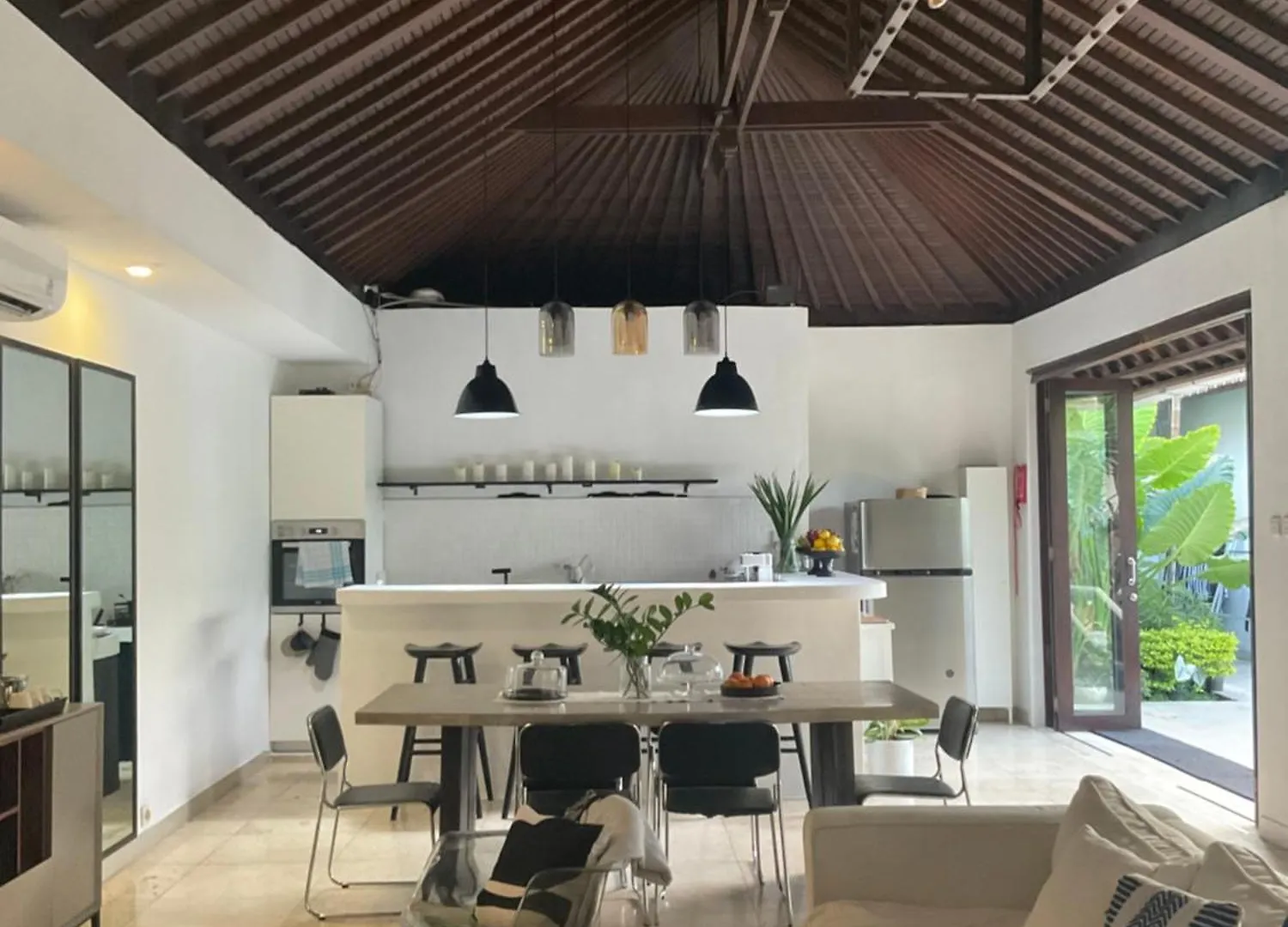 Вилла The Mia Bali Керобокан